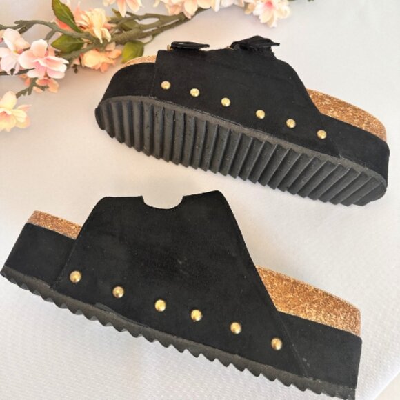 Black Platform Large Buckle Sandals, Size 9 - Picture 11 of 16